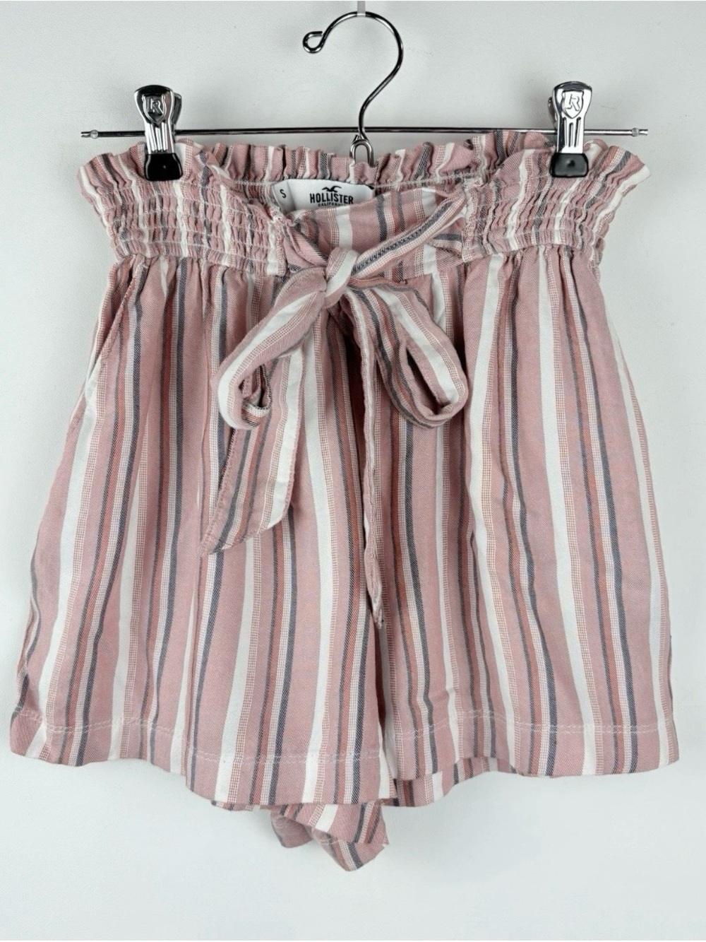 Hollister Women’s High Rise Paper Bag Shorts Striped Pink Stretch Bow Tie Small